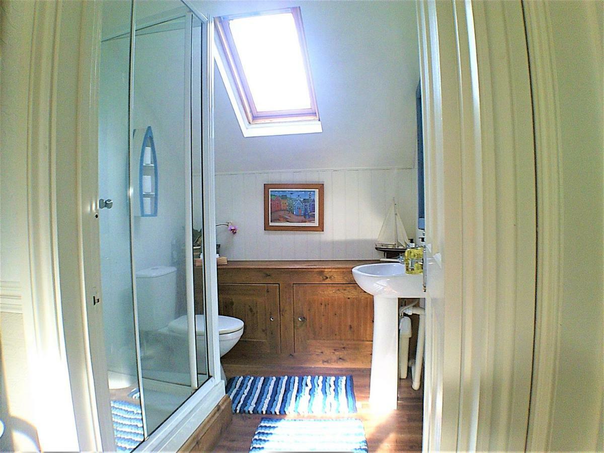 Happy Seaside Days In Combe Martin, Devon Apartment Exterior photo