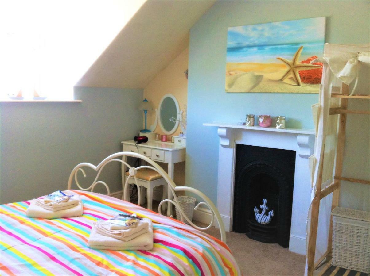 Happy Seaside Days In Combe Martin, Devon Apartment Exterior photo