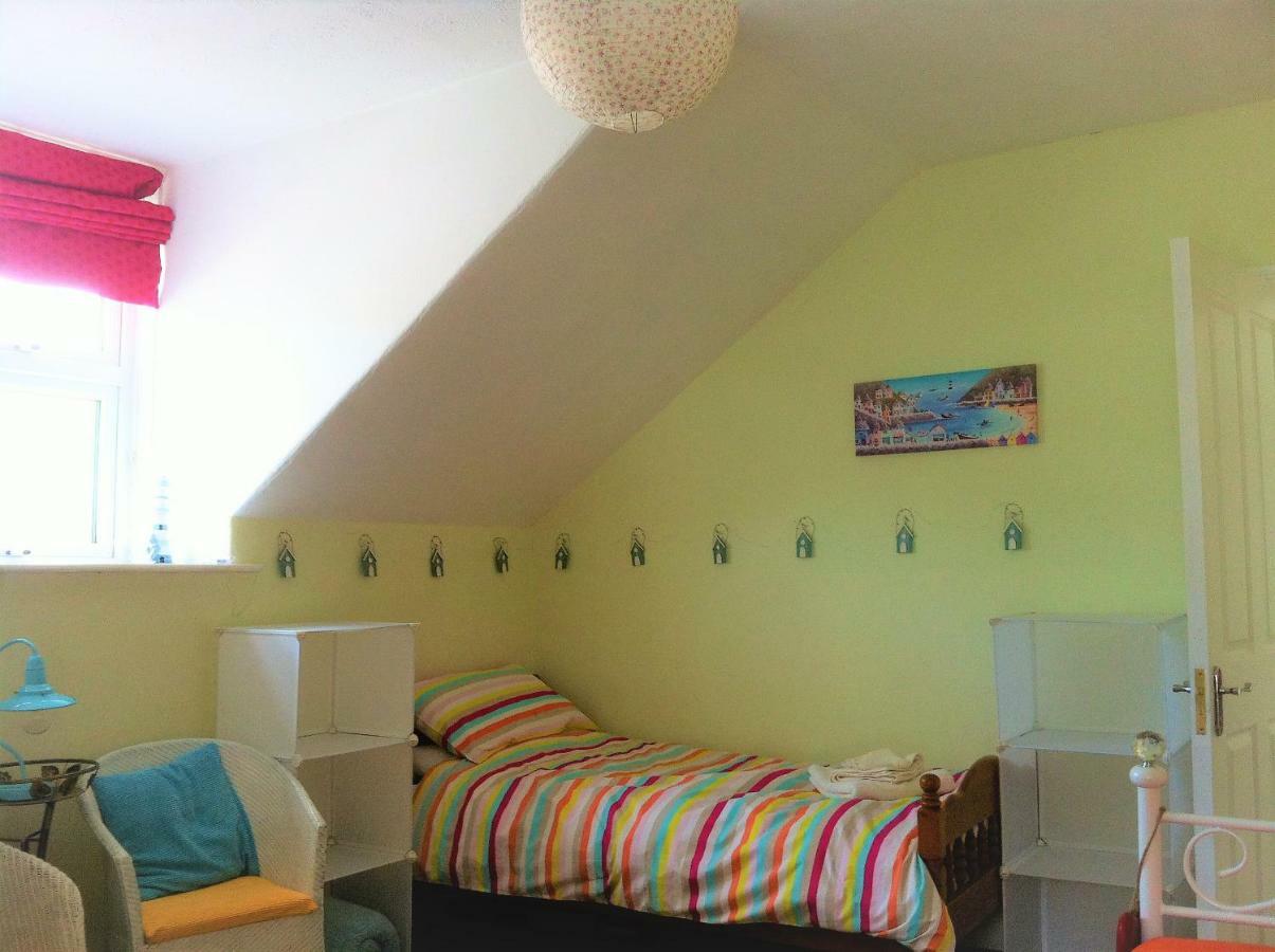 Happy Seaside Days In Combe Martin, Devon Apartment Exterior photo